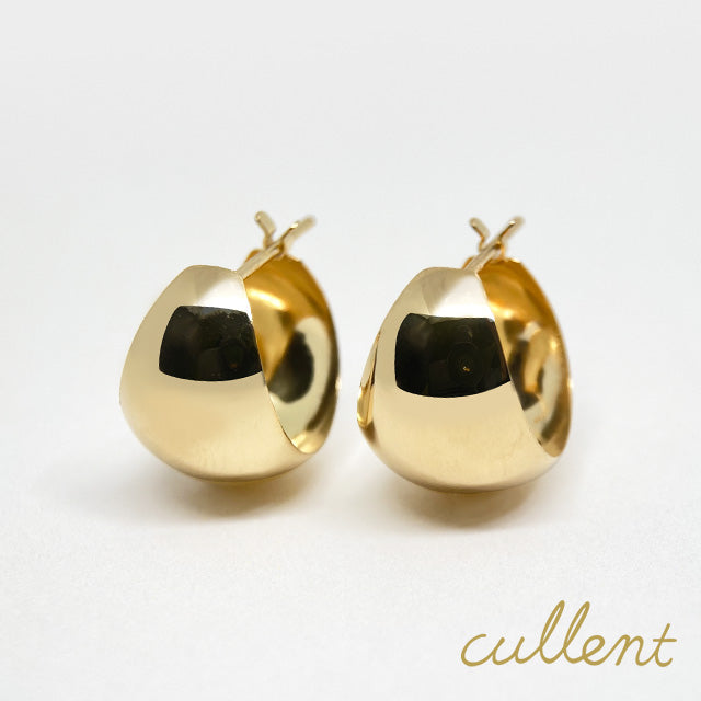 Moon-shape ピアス