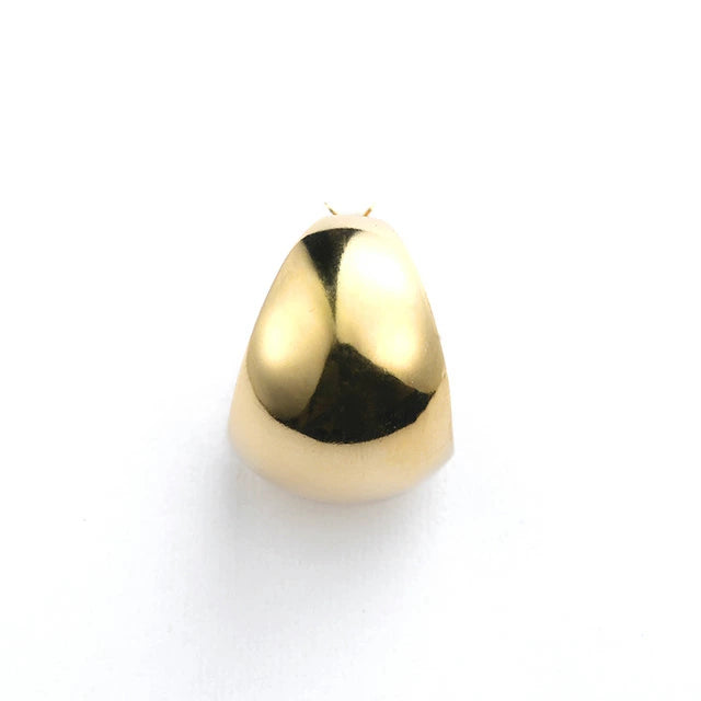 Moon-shape ピアス