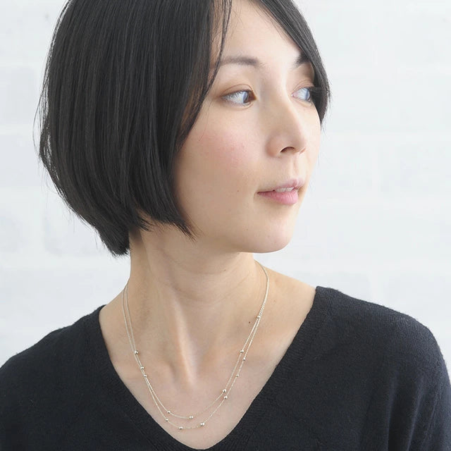 ロングネックレス