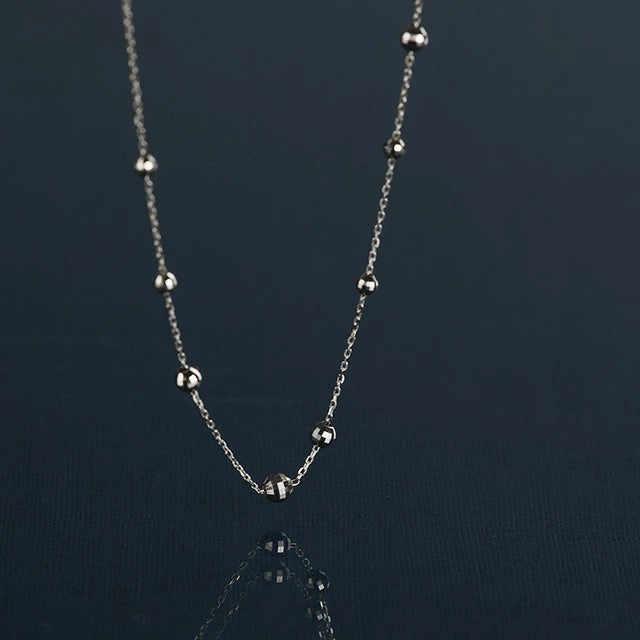 ロングネックレス